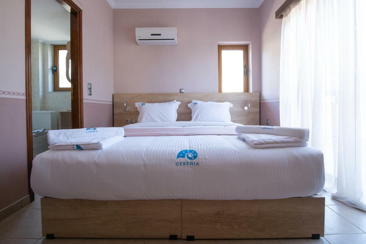 Cyrenia Guesthouse โมเน็มวาซี ภายนอก รูปภาพ