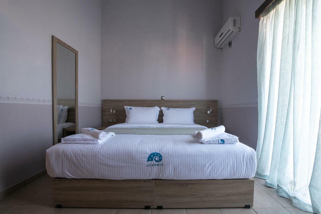 Cyrenia Guesthouse โมเน็มวาซี ภายนอก รูปภาพ